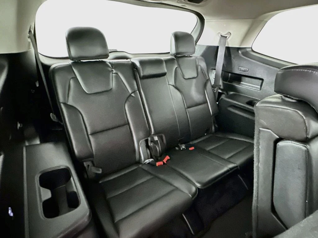 Used 2020 Ebony Black Kia EX image 30