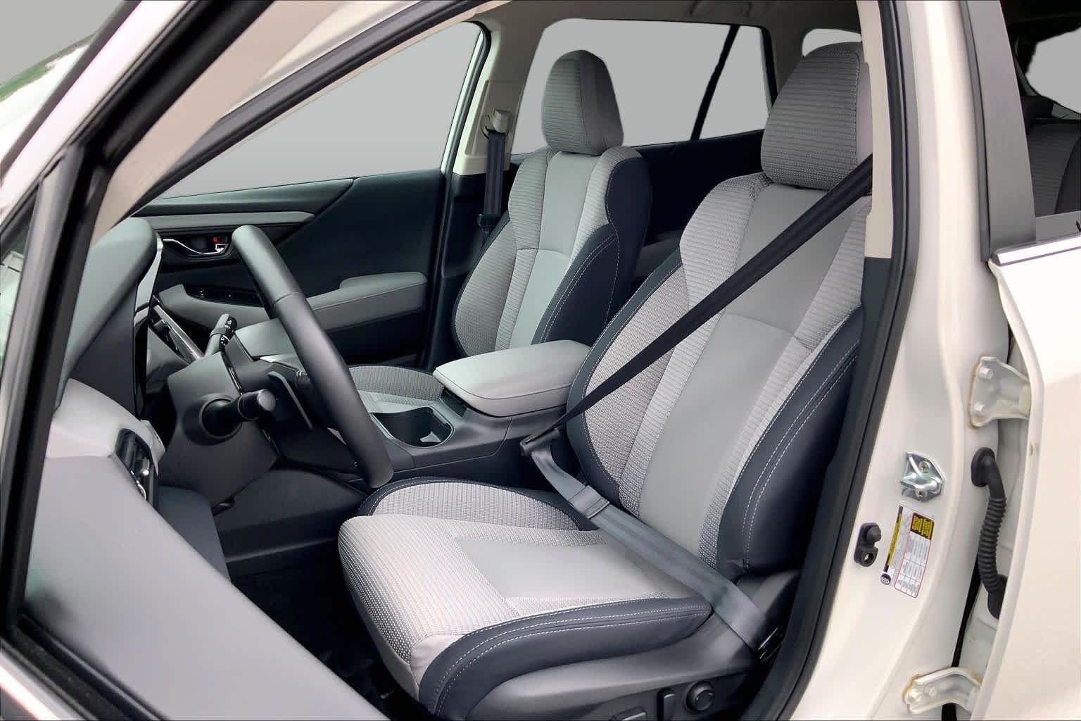 Used 2025 Crystal White Pearl Subaru Premium image 8