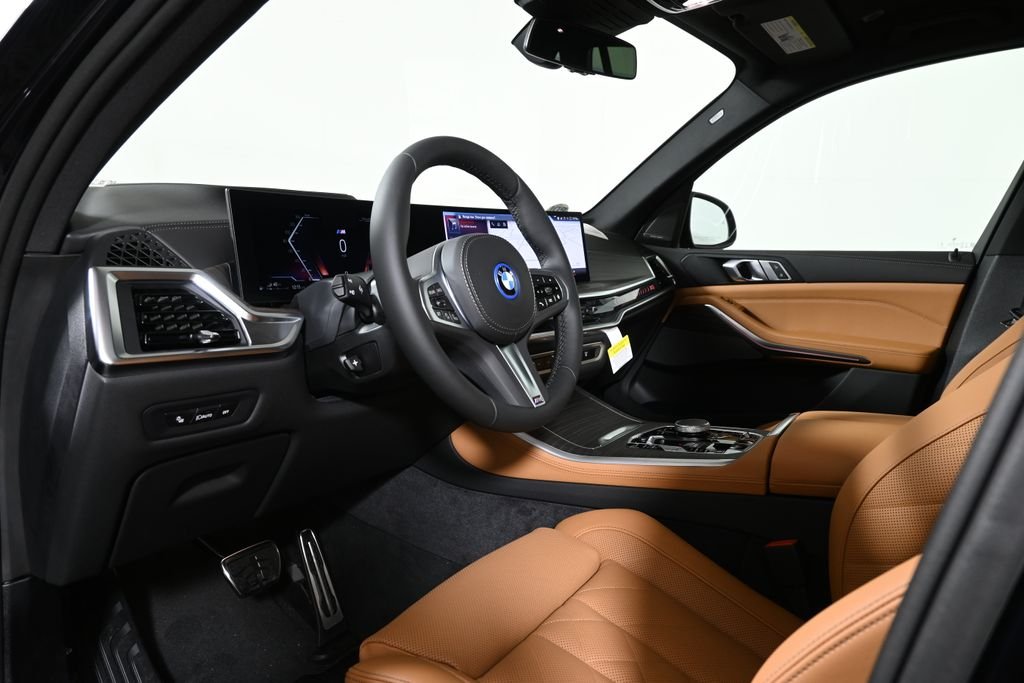 New 2026 Carbon Black Metallic BMW xDrive50e image 15