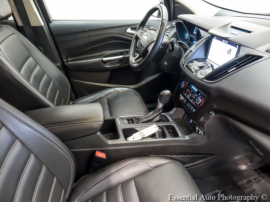 Used 2017 Magnetic Ford Titanium image 25