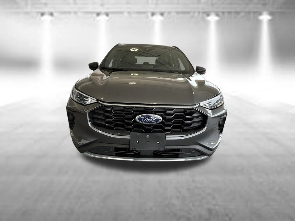 Used 2025 Gray Metallic Ford ST-Line image 10