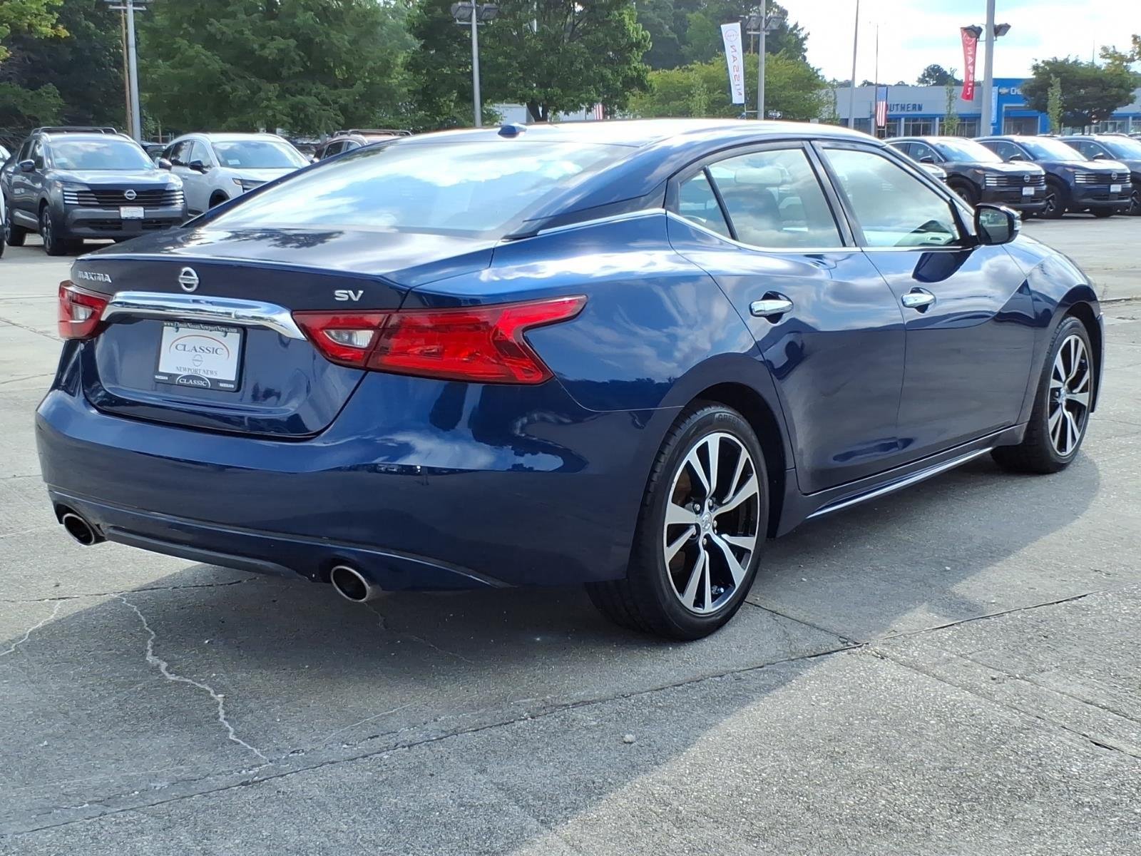 Used 2018 Deep Blue Pearl Nissan SV image 7