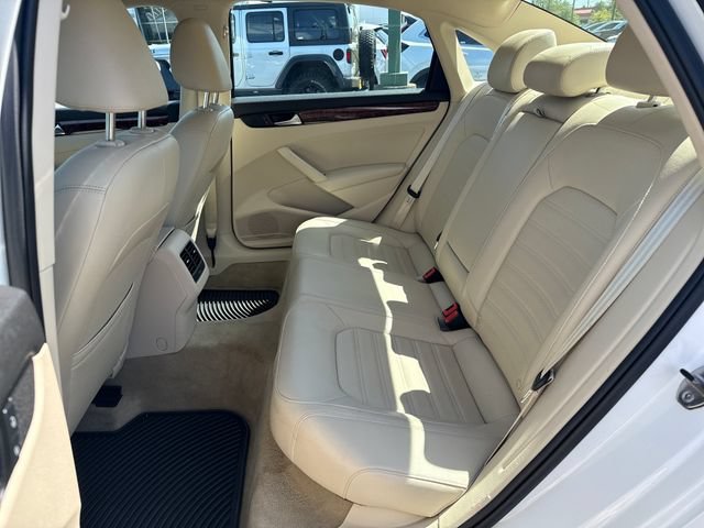 Used 2013 Candy White Volkswagen SEL image 14
