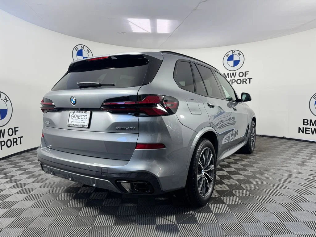 New 2026 Gray BMW xDrive40i image 6