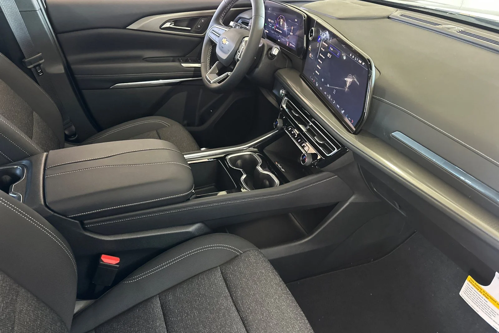 New 2027 Mosaic Black Metallic Chevrolet LT image 17