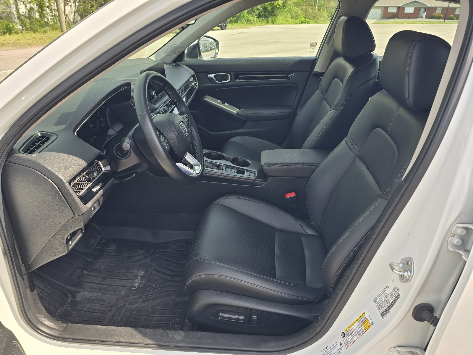 2024 Honda Civic Hatchback EX-L - Photo 36