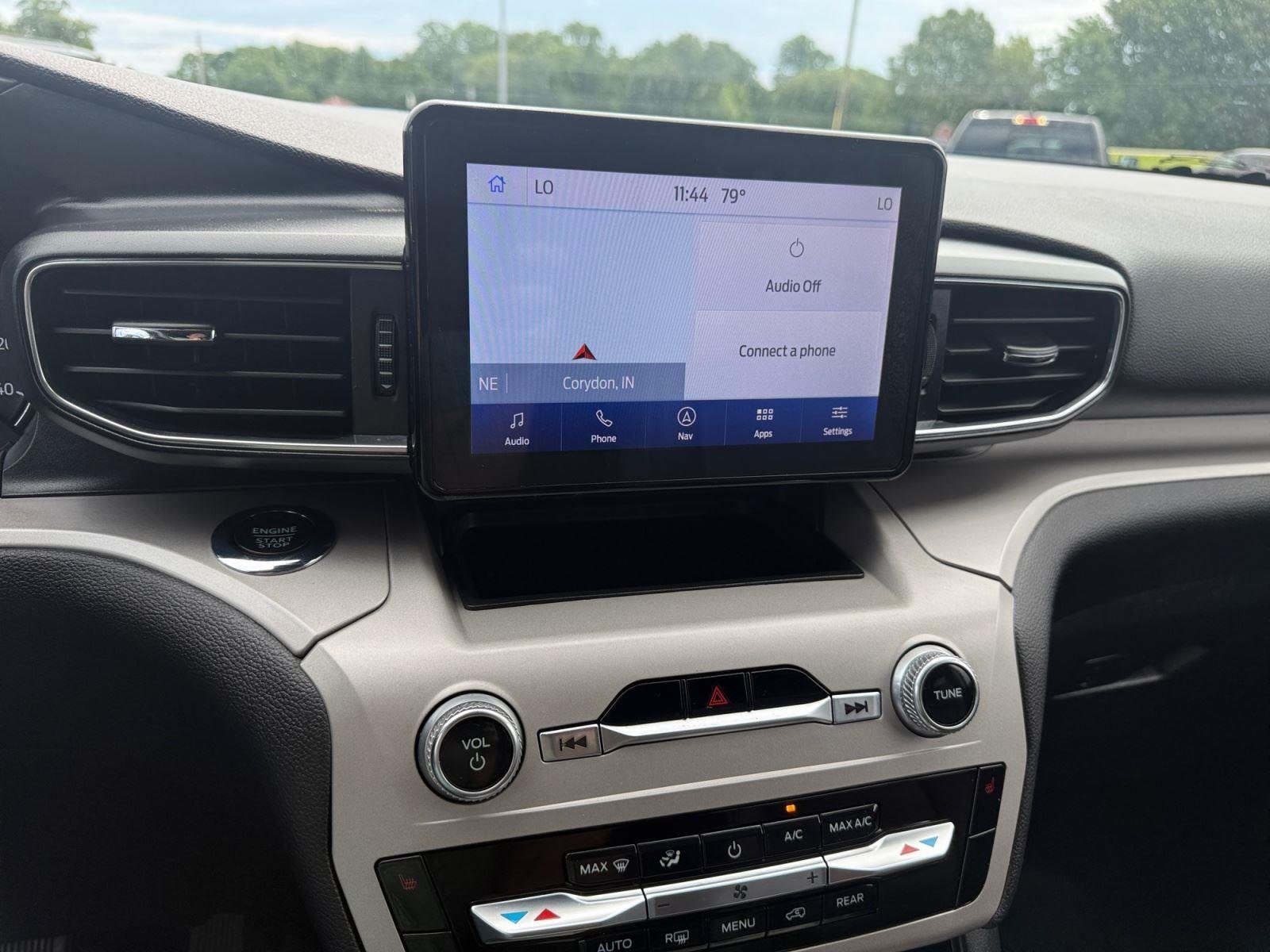 Used 2023 Iconic Silver Ford XLT image 19