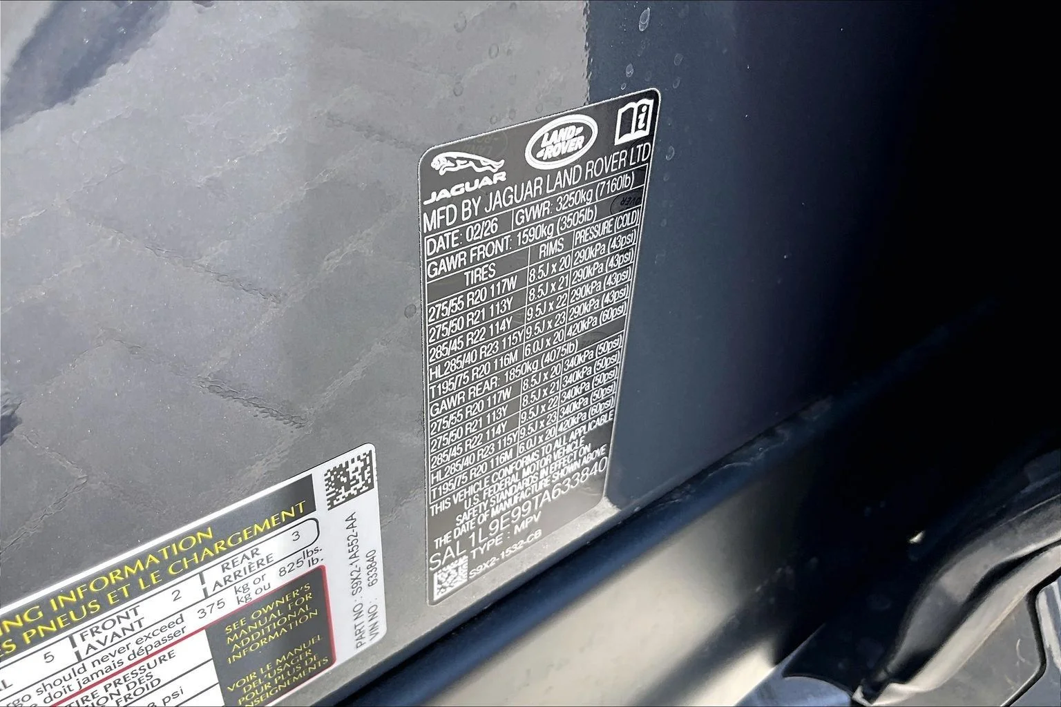 New 2026 Varesine Blue Land Rover Dynamic SE image 13