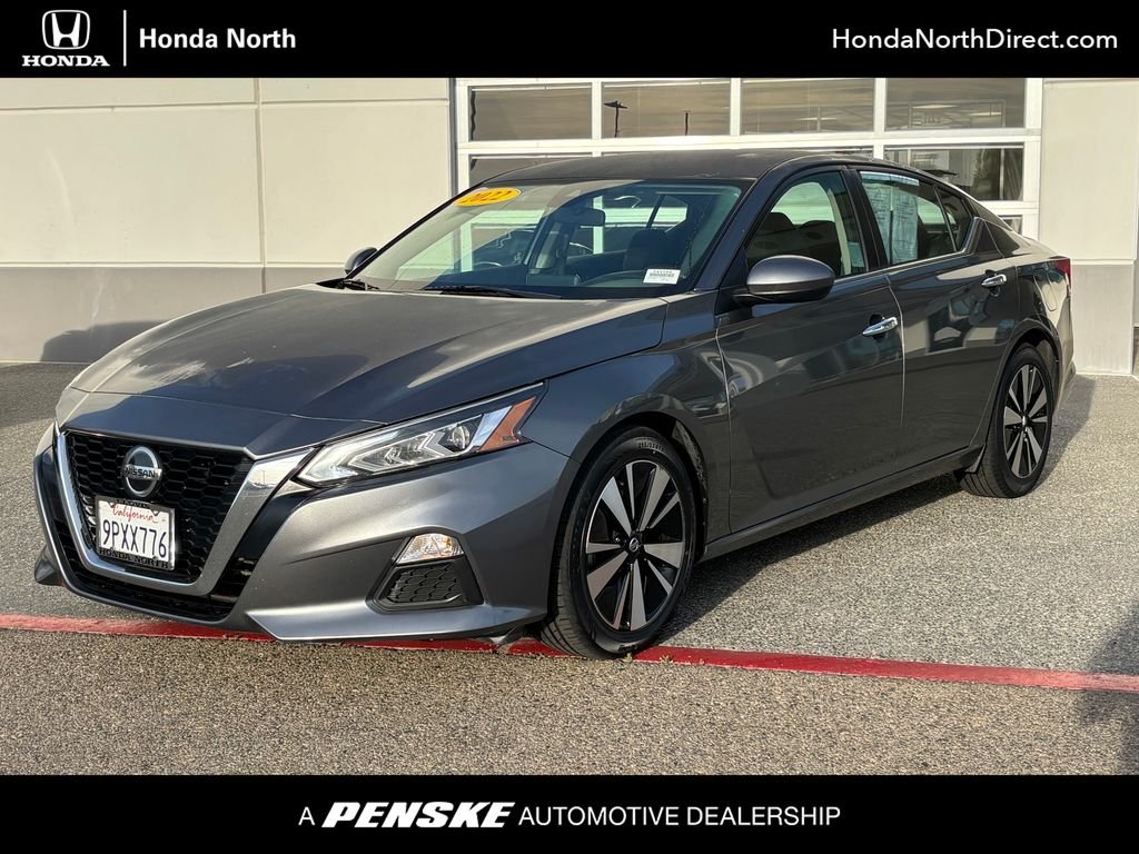 2022 Nissan Altima SV