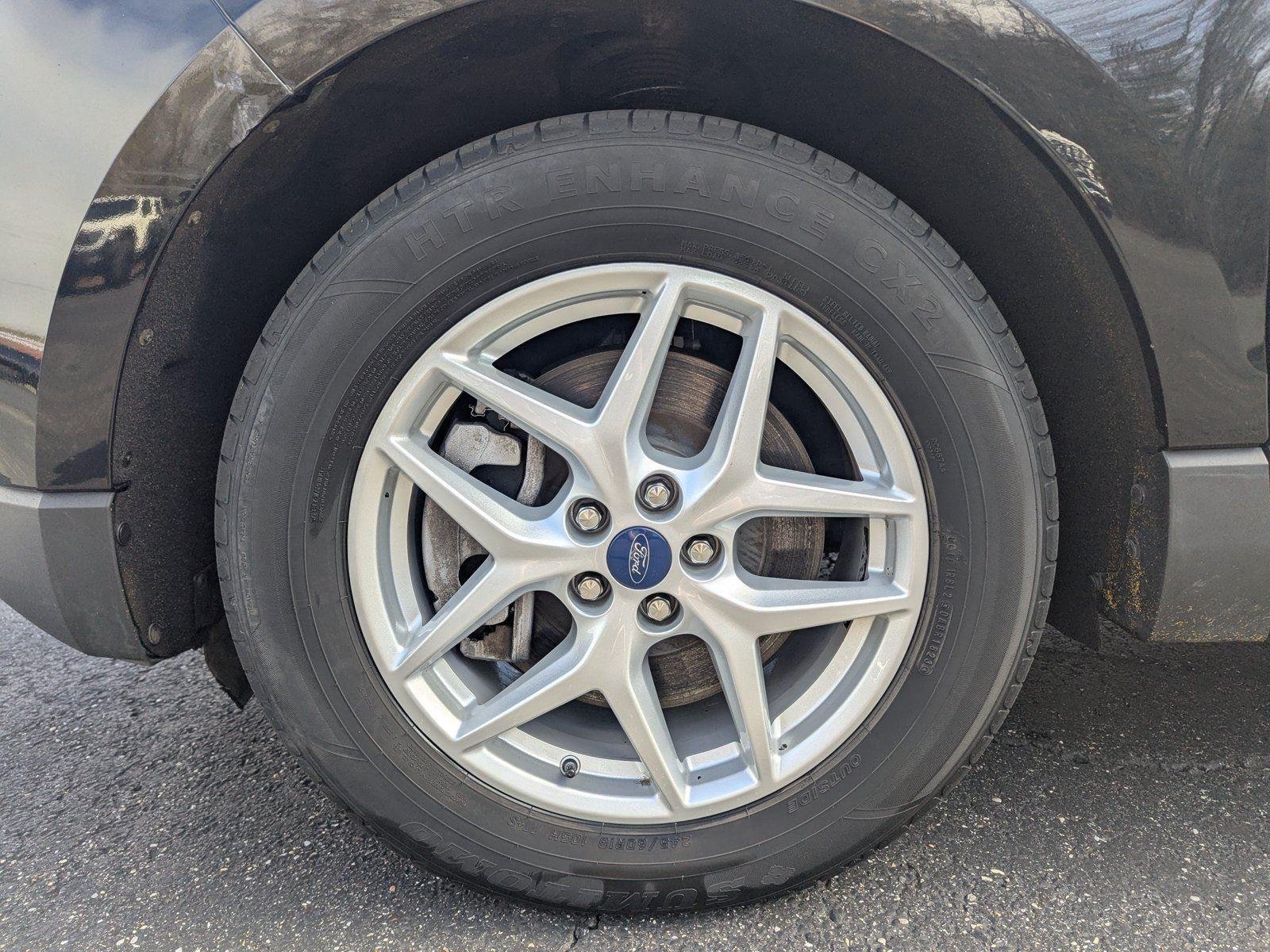 Used 2022 Agate Black Ford SEL image 9