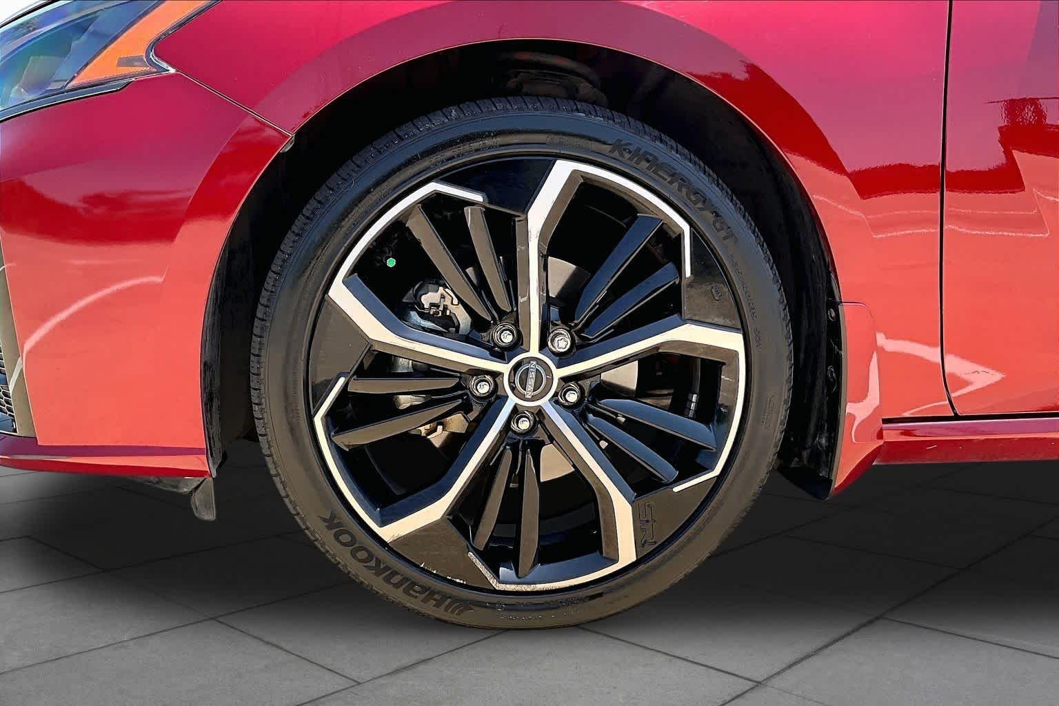Used 2023 Scarlet Ember Tintcoat Nissan 2.5 SR image 11
