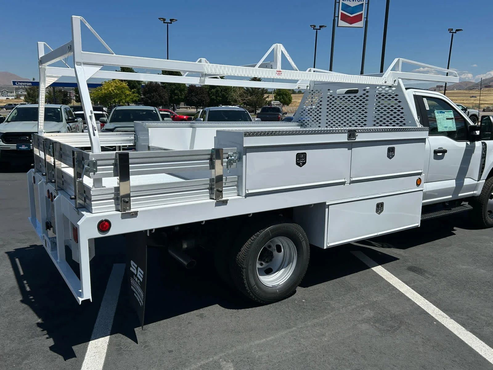 2025 Ford F-350 Super Duty Chassis Cab XL - Photo 14