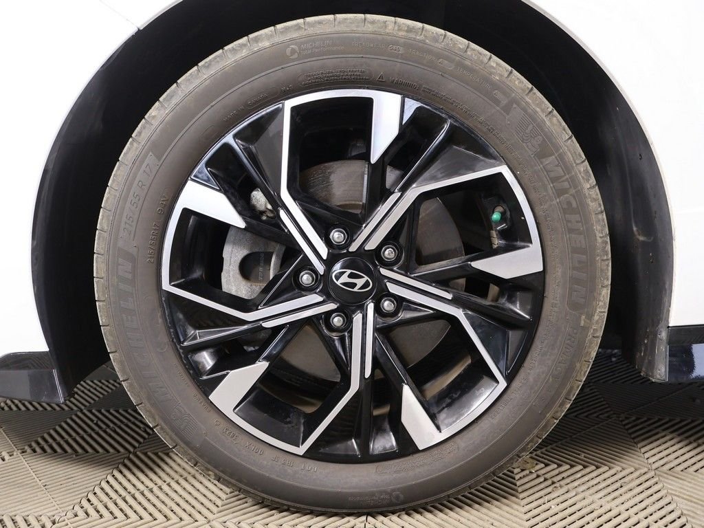 Certified Used 2024 White Hyundai SEL image 17