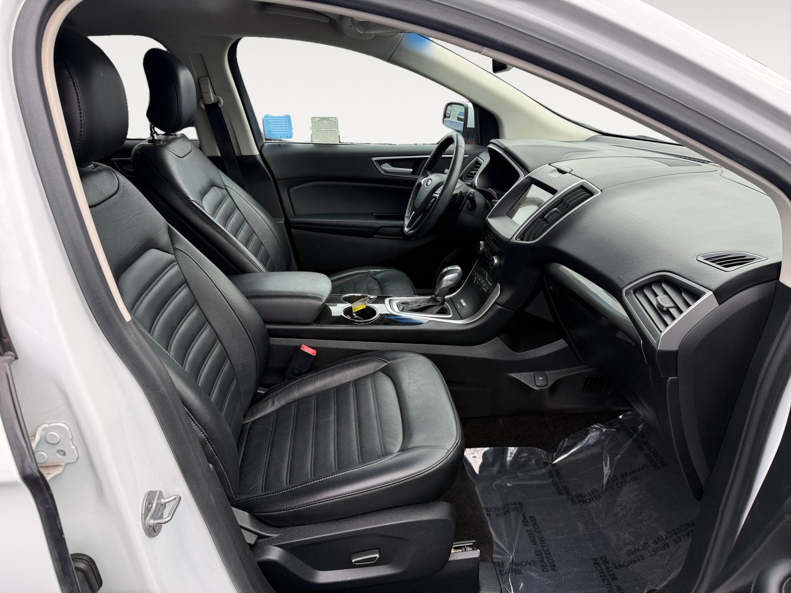 Used 2016 Oxford White Ford SEL image 19