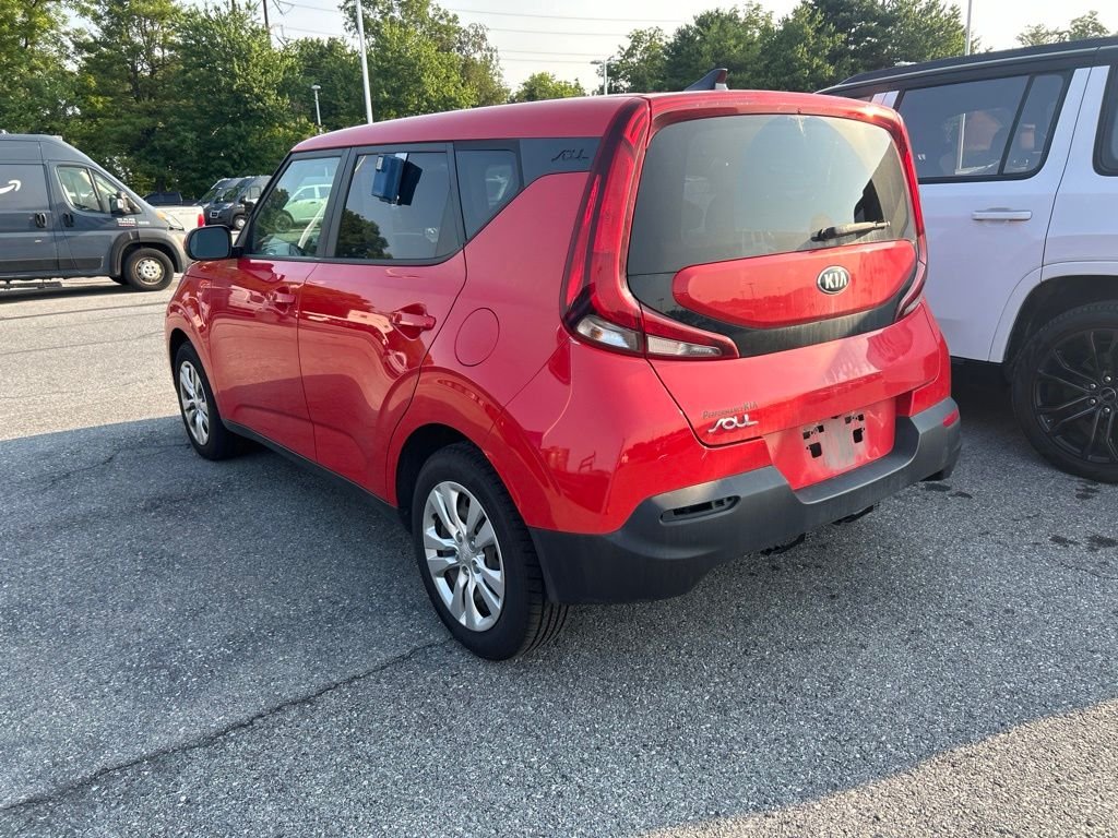 Used 2021 Red Kia LX image 6