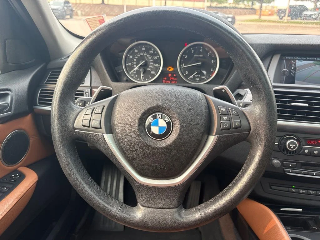 Used 2014 Alpine White BMW xDrive50i image 12