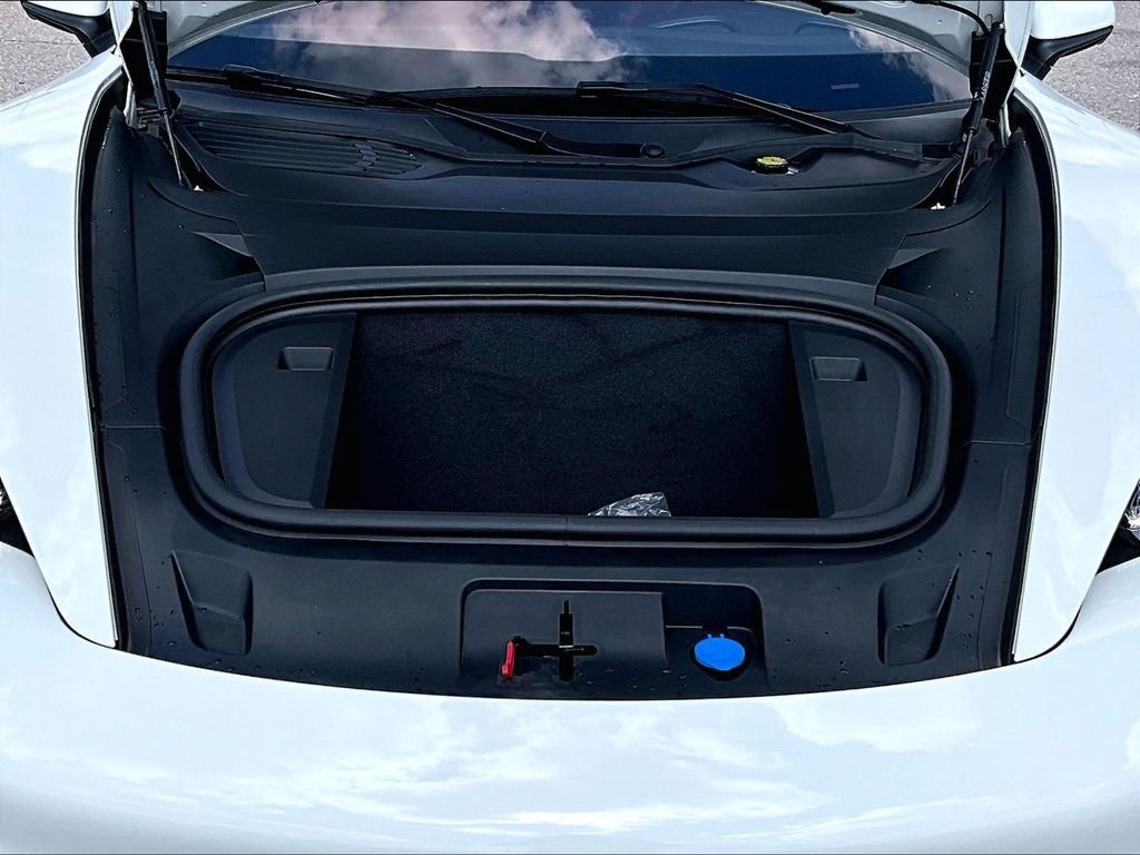 Used 2024 White Porsche  image 23