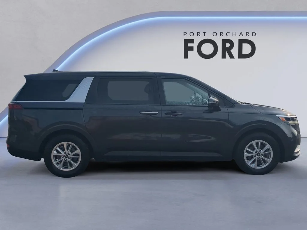 Used 2024 Gray Kia LX image 8