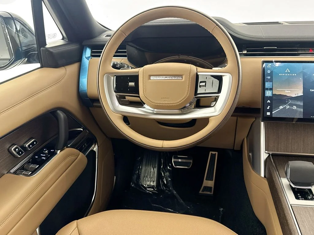 New 2026 Santorini Black Land Rover SE image 23