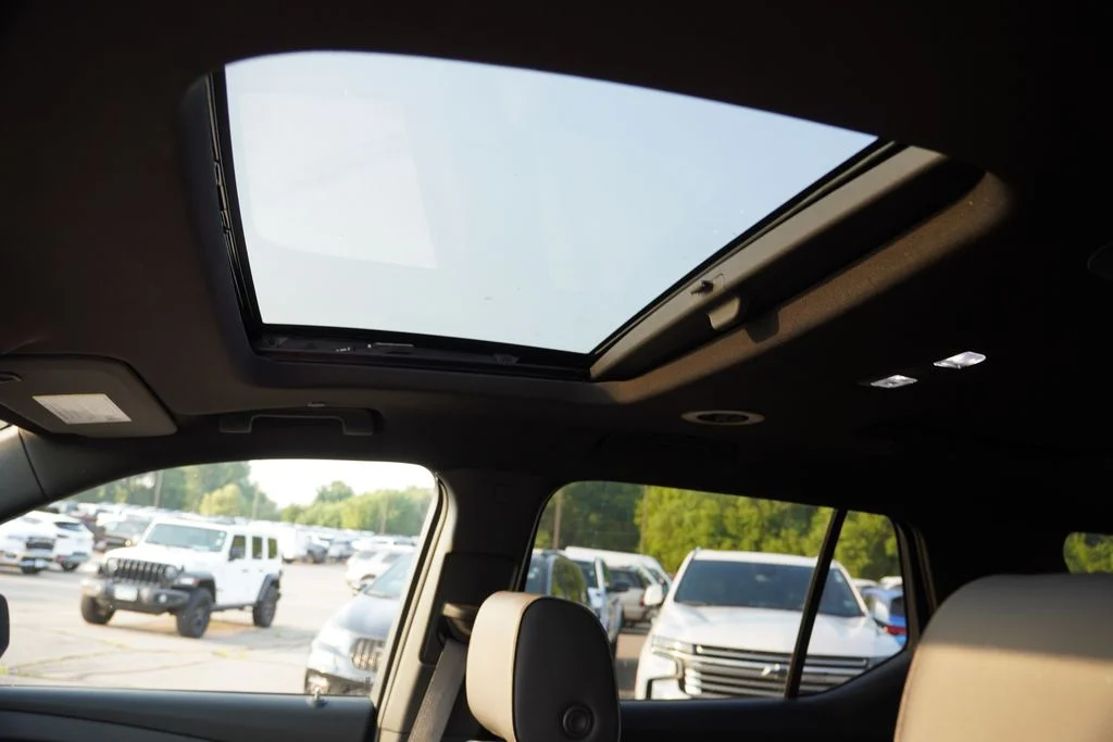 Used 2023 Sterling Gray Metallic Chevrolet RS image 5