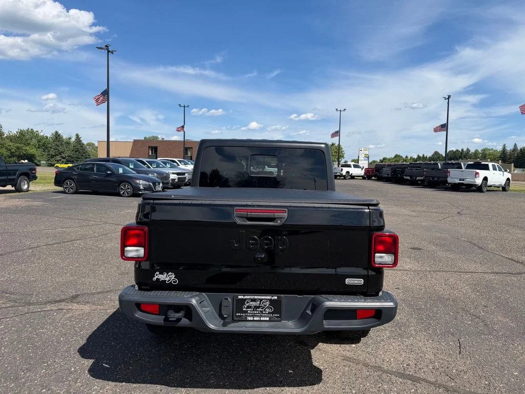 2021 Jeep Gladiator Overland - Photo 6