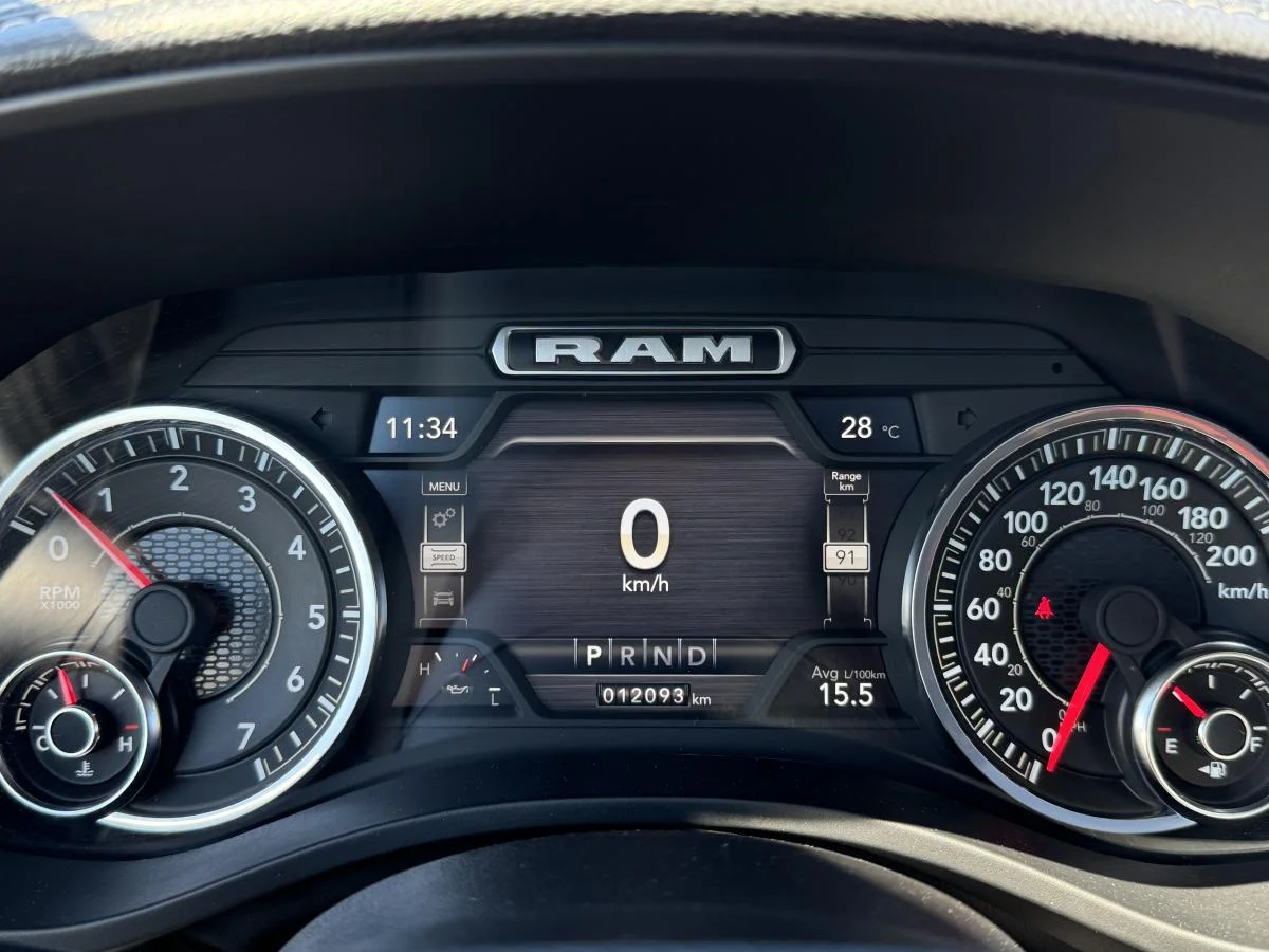 Used 2024 White RAM Laramie 4x4 Crew Cab image 17