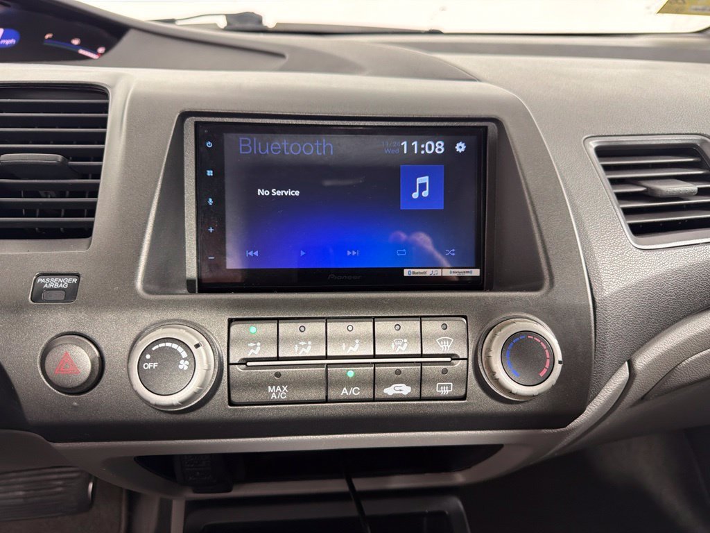 Used 2011 Silver Honda LX image 14