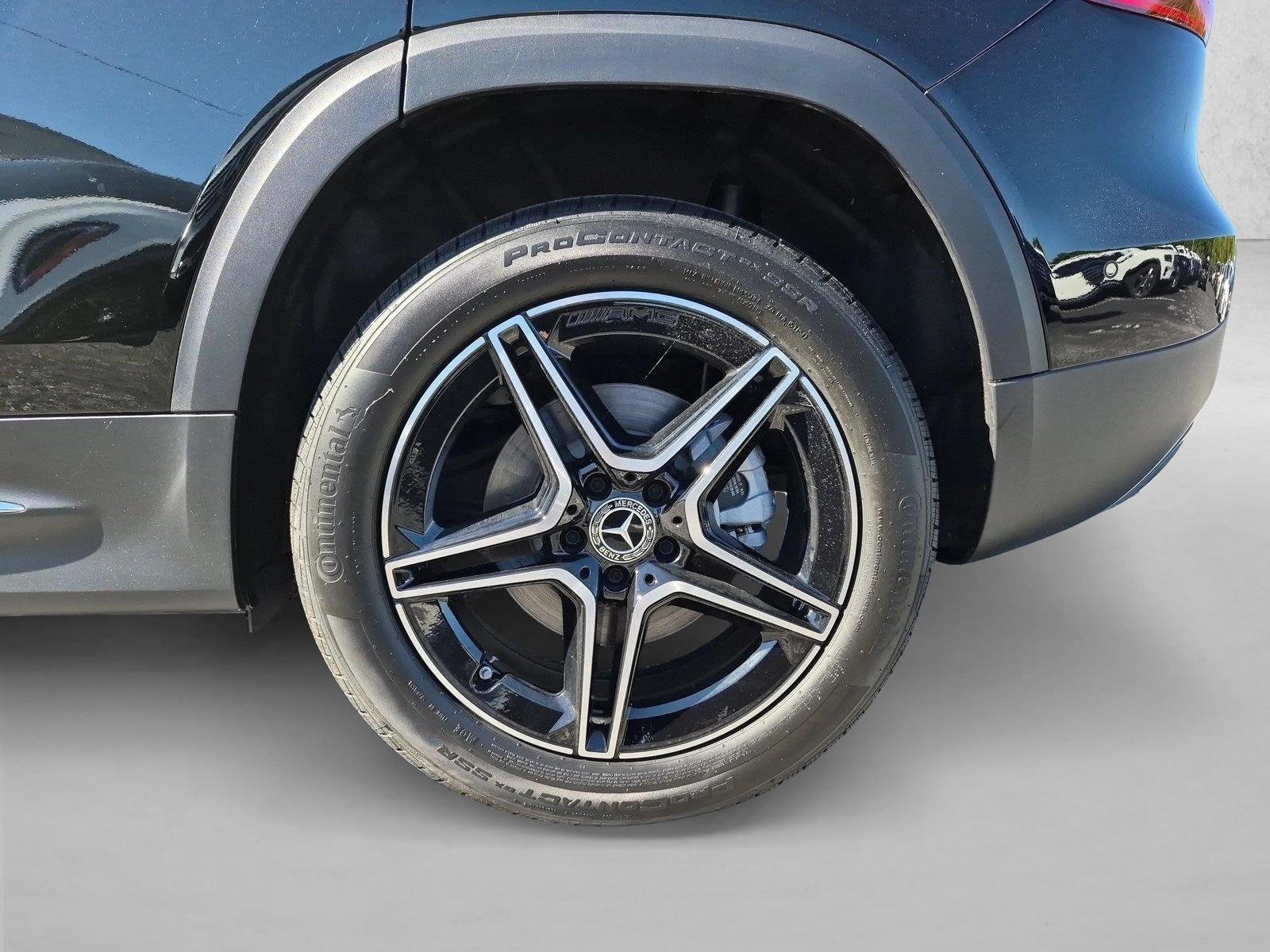 New 2026 Night Black Mercedes-Benz GLB250 image 11