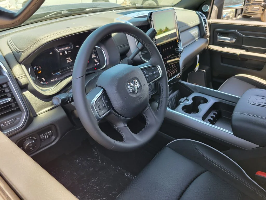 2026 Ram Ram 2500 Pickup photo 2