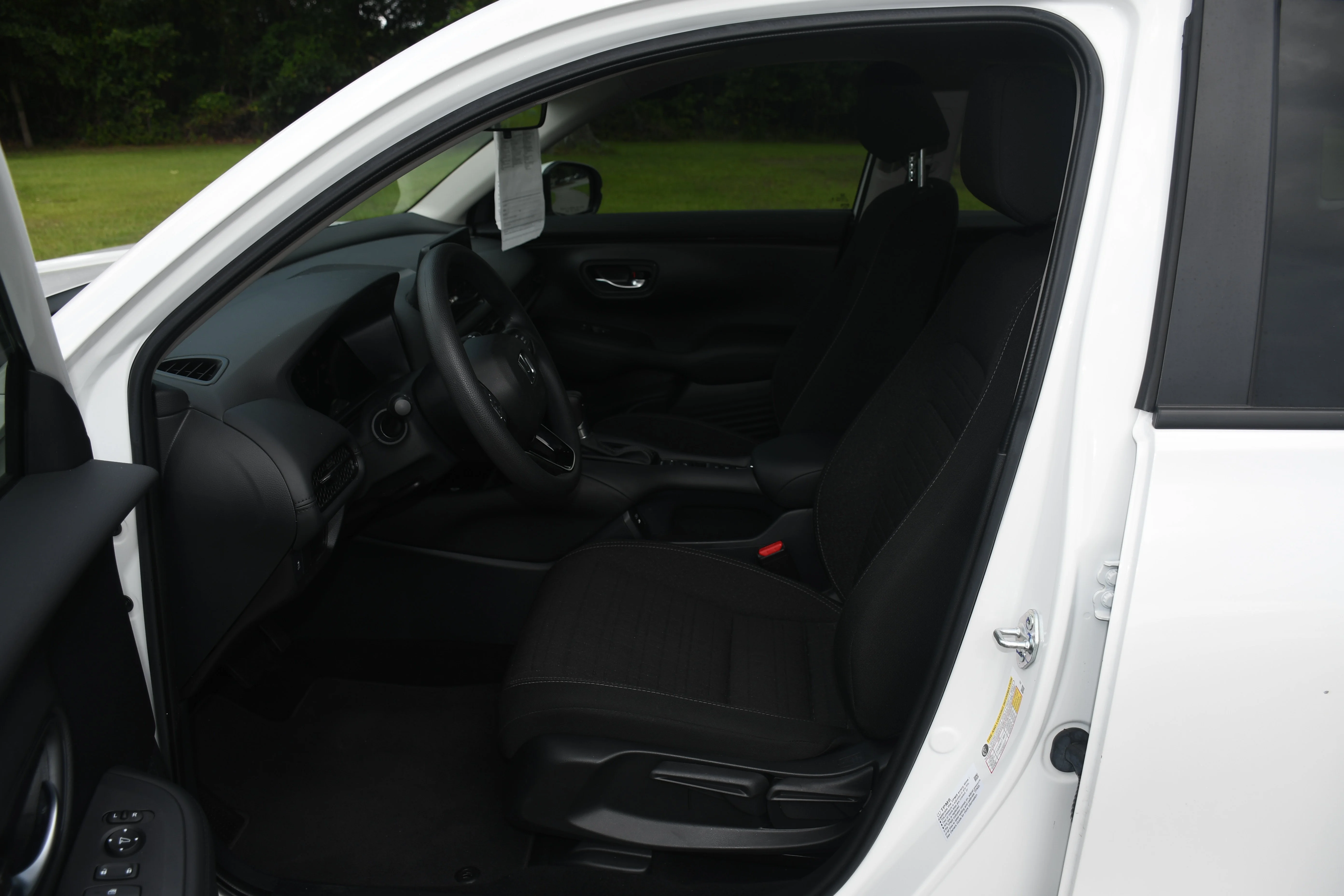2026 Honda HR-V LX - Photo 7