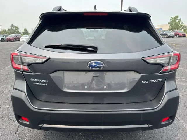 Used 2024  Subaru Premium image 5