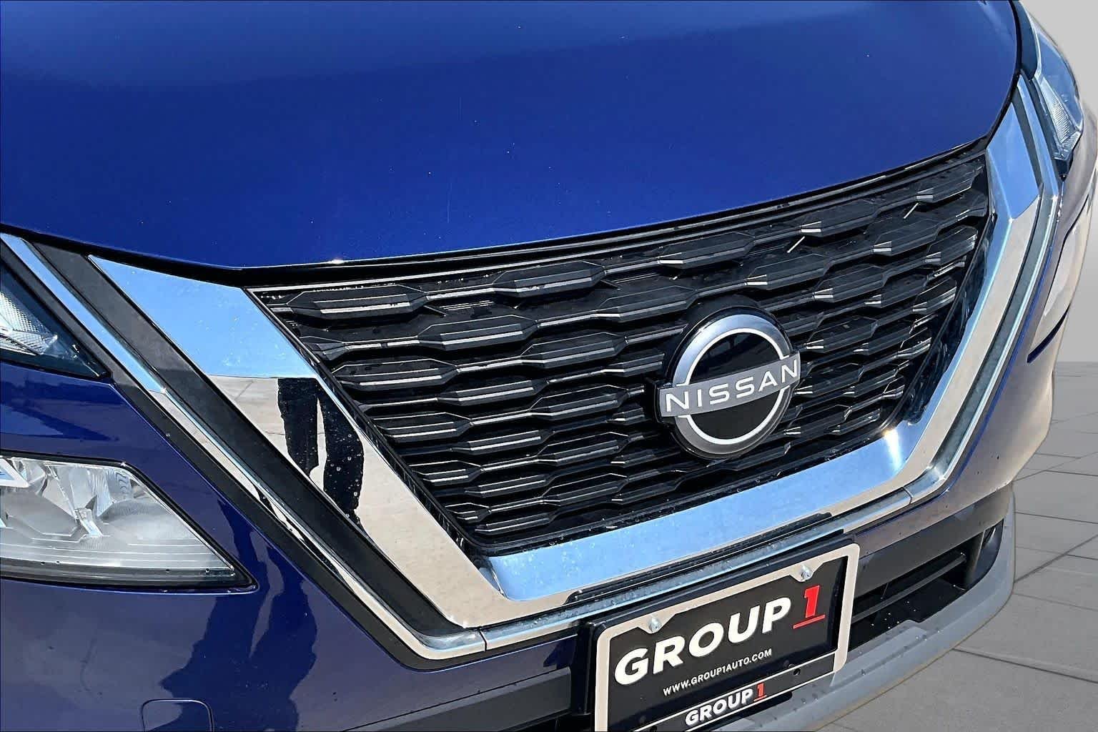 Used 2023 Caspian Blue Metallic Nissan SV image 55