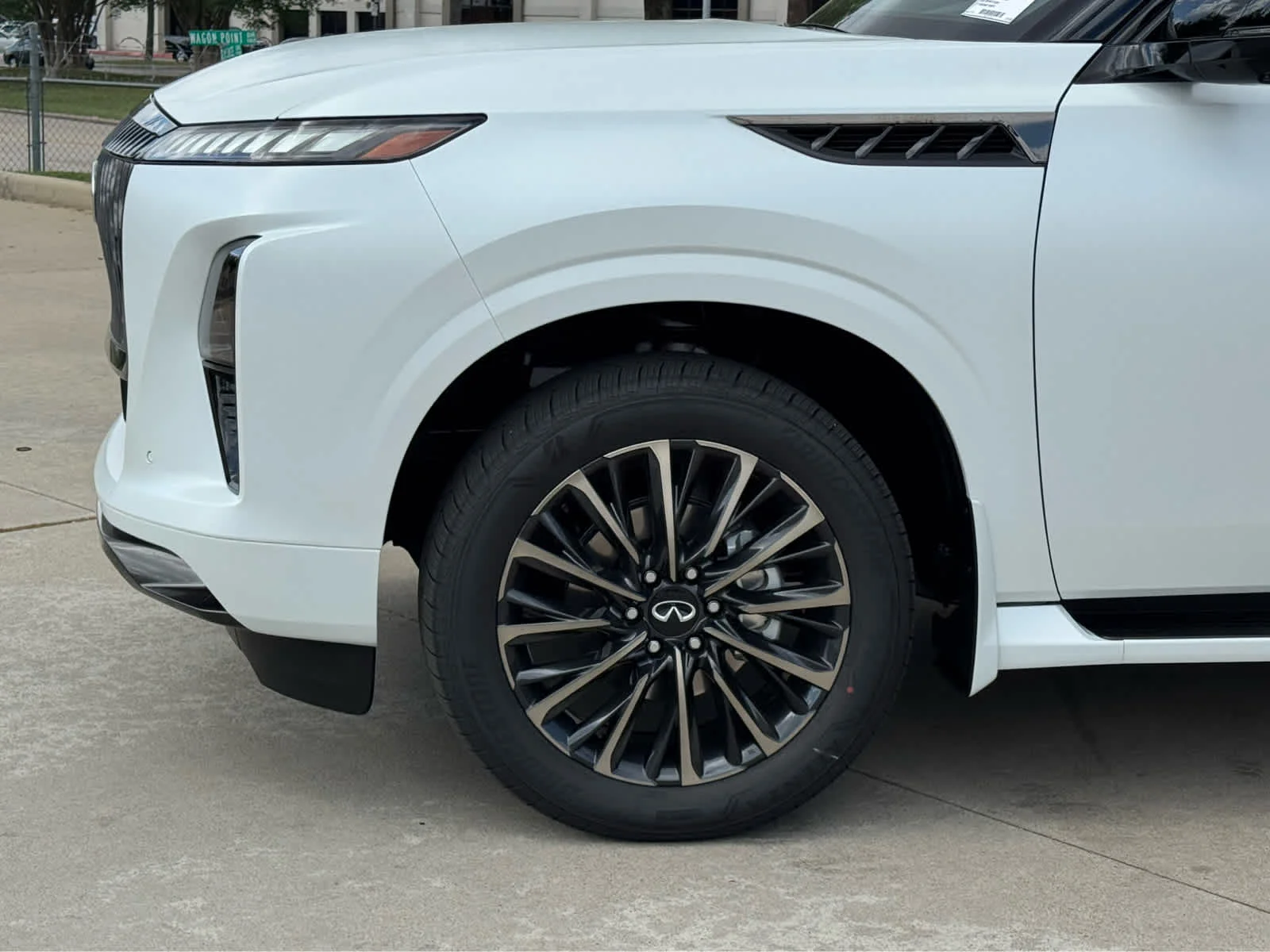 2026 INFINITI QX80 Autograph - Photo 6