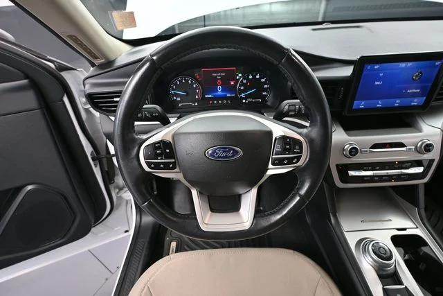 Used 2022 White Ford XLT image 20