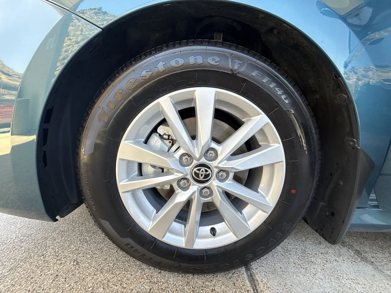 Used 2025 Ocean Gem Toyota LE image 33
