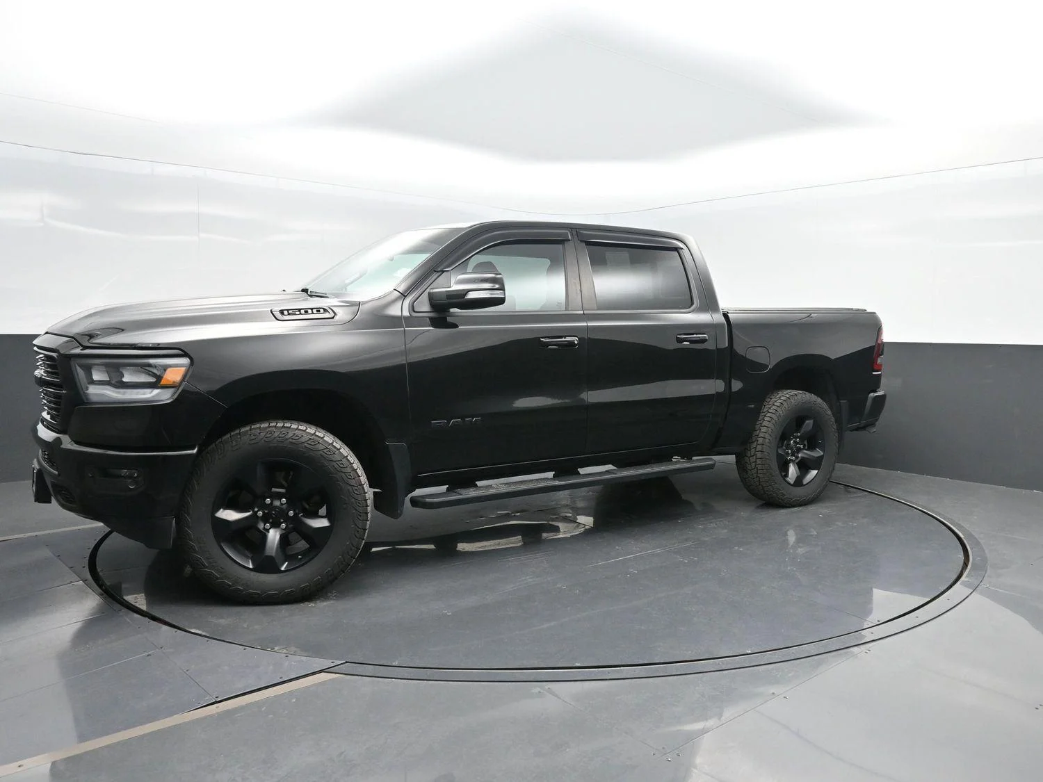 2019 RAM 1500 Big Horn Crew Cab 4x4 5'7" Box's photo