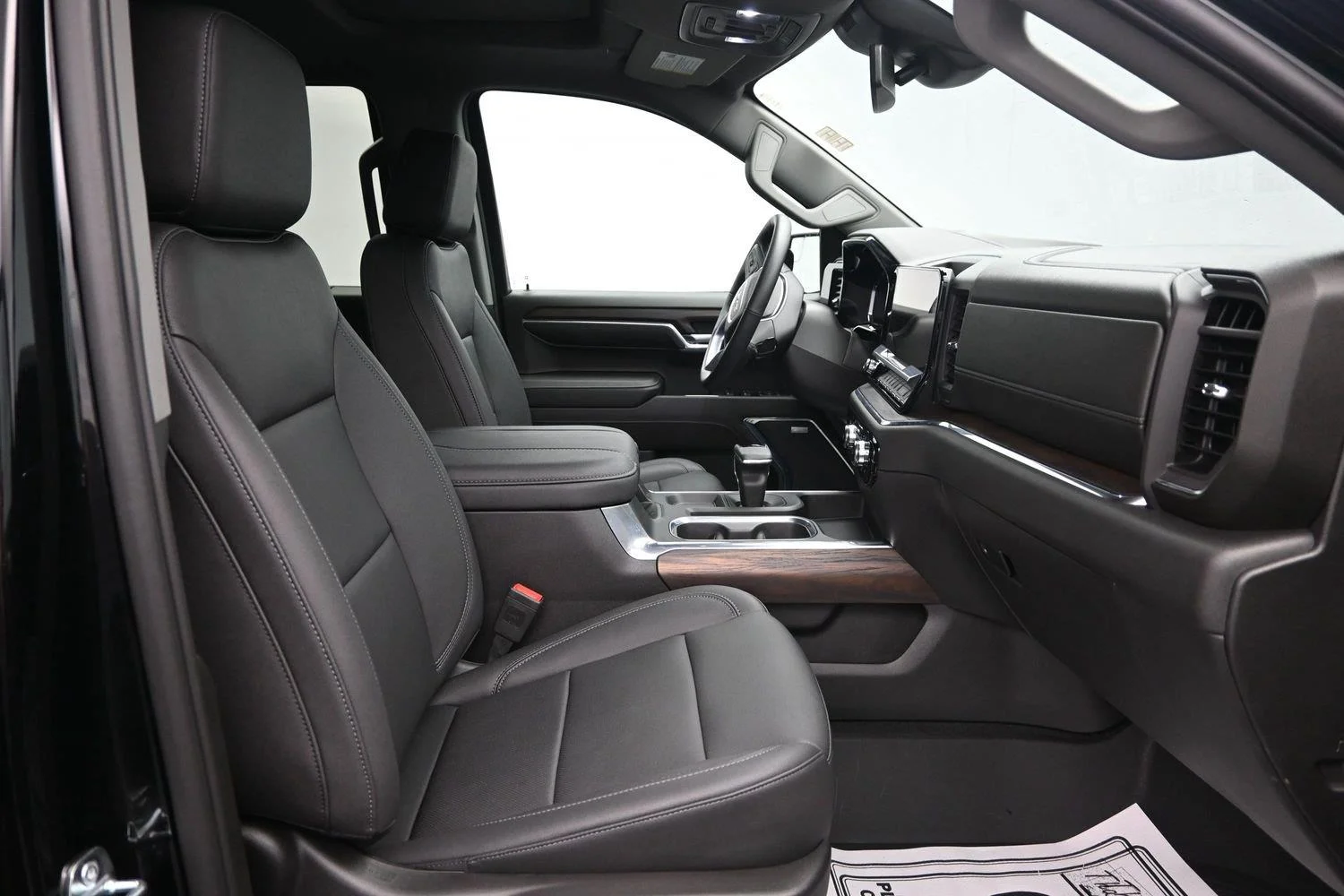 Used 2023 ONYX BLACK GMC SLT image 10