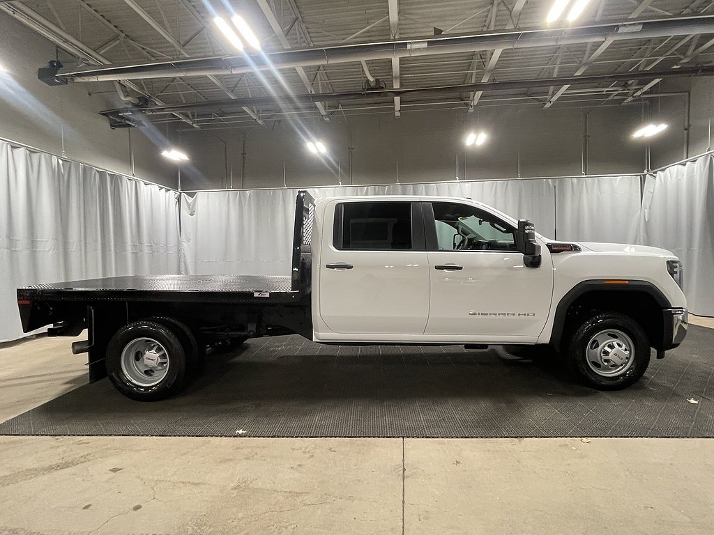 2026 GMC Sierra 3500 Chassis Cab Pro - Photo 8