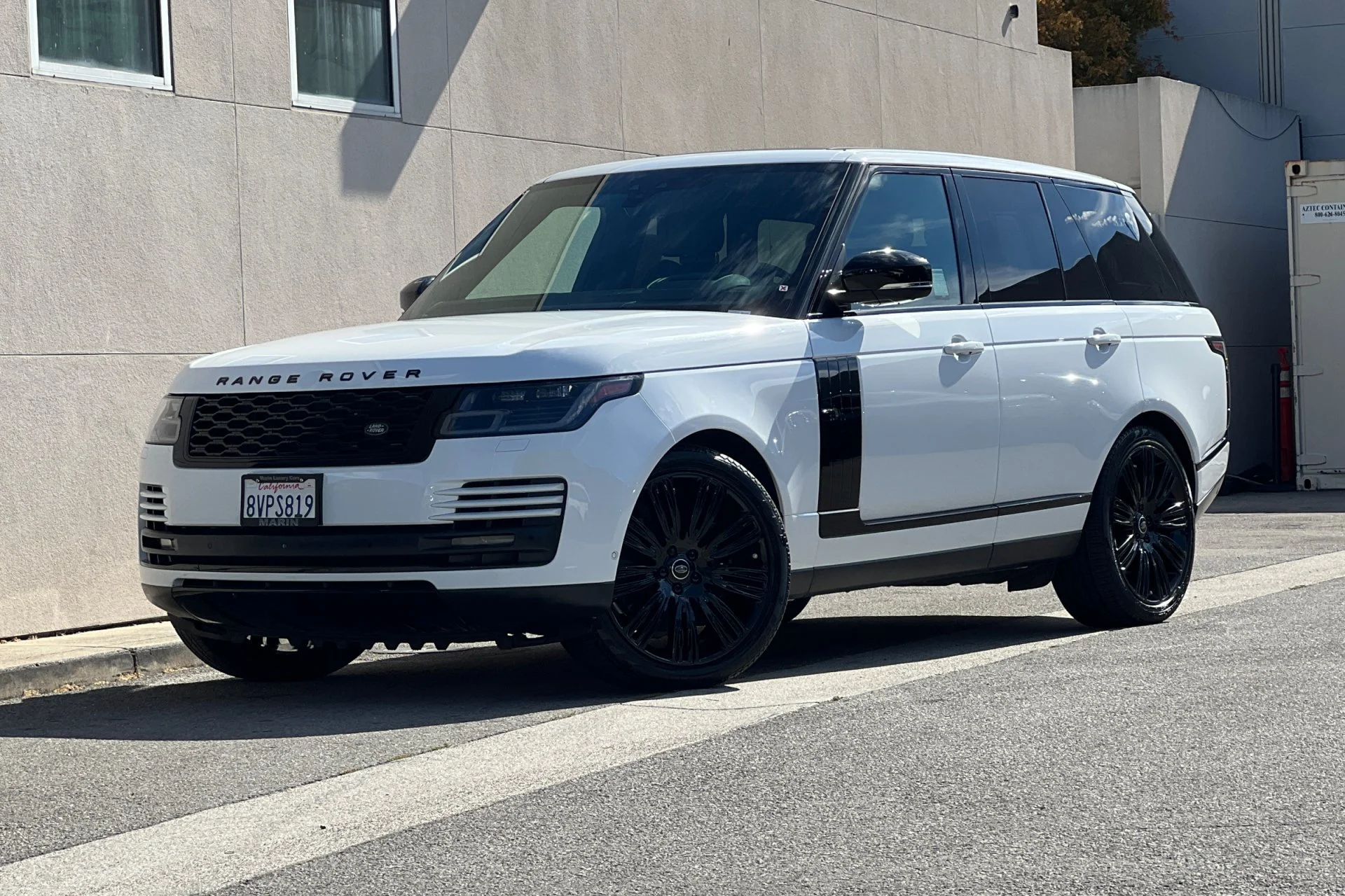 Used 2021 Fuji White Land Rover P525 Westminster image 1