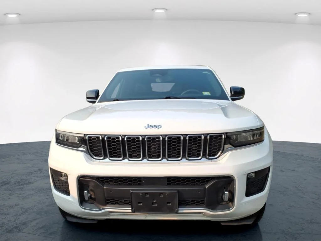 Used 2023 White Jeep Overland image 6