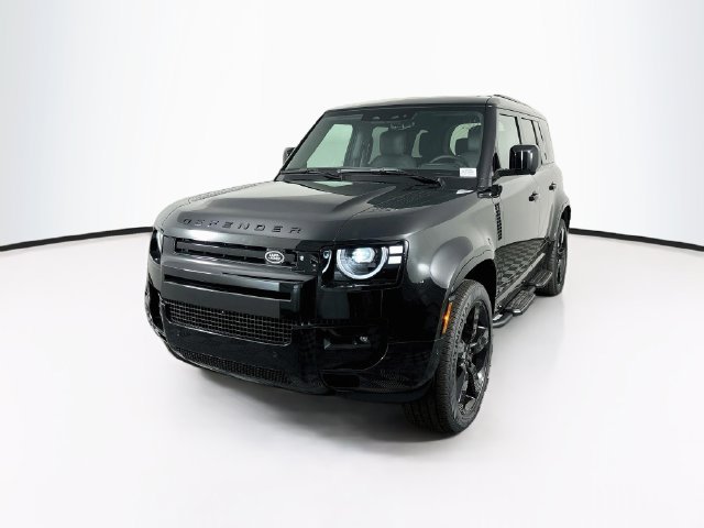 Defender 110 | Land Rover Edison