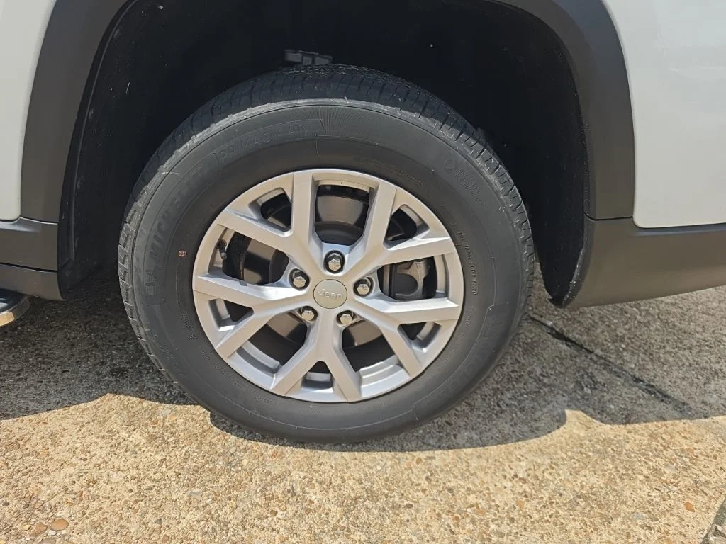 Used 2021 White Jeep Limited image 15