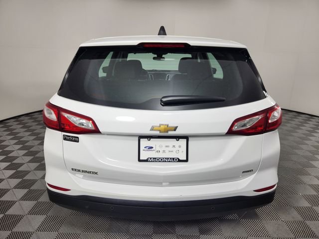 Used 2021 White Chevrolet LS image 4