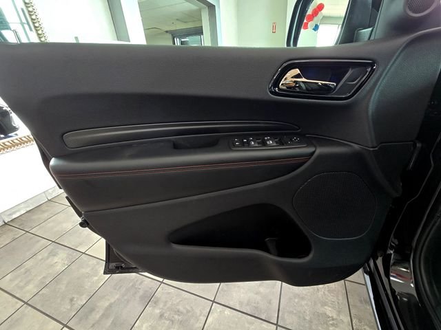 New 2026 Diamond Black Clear-Coat Exterior Paint Dodge GT image 20
