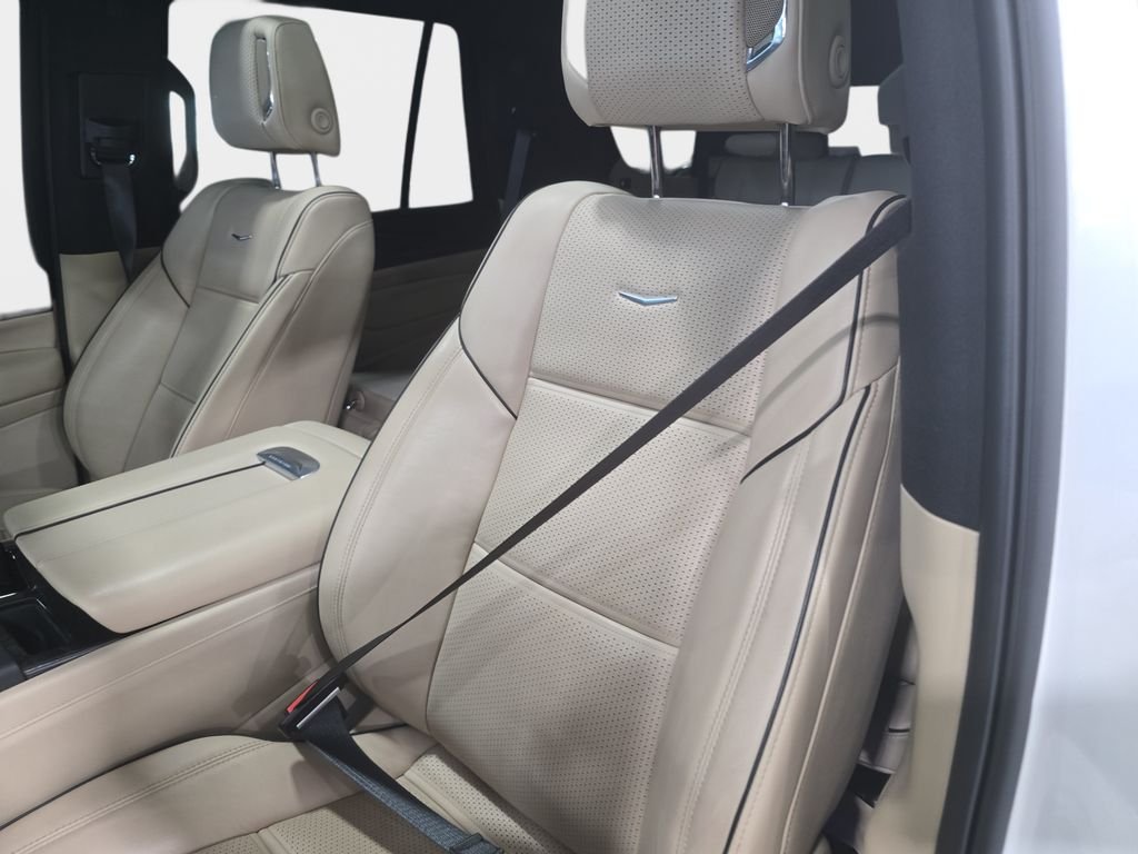 Used 2023 Crystal White Tricoat Cadillac Premium Luxury image 25
