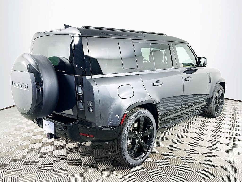 New 2026 Carpathian Grey LAND ROVER X-Dynamic SE image 5