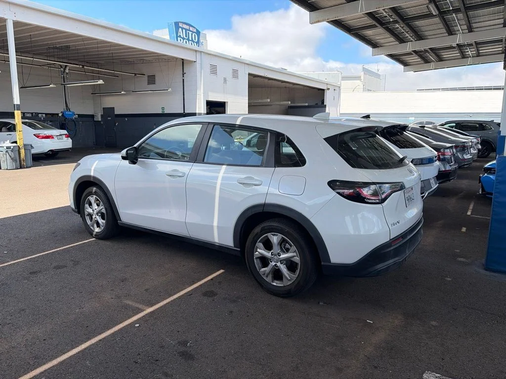 Used 2024  Honda LX image 12