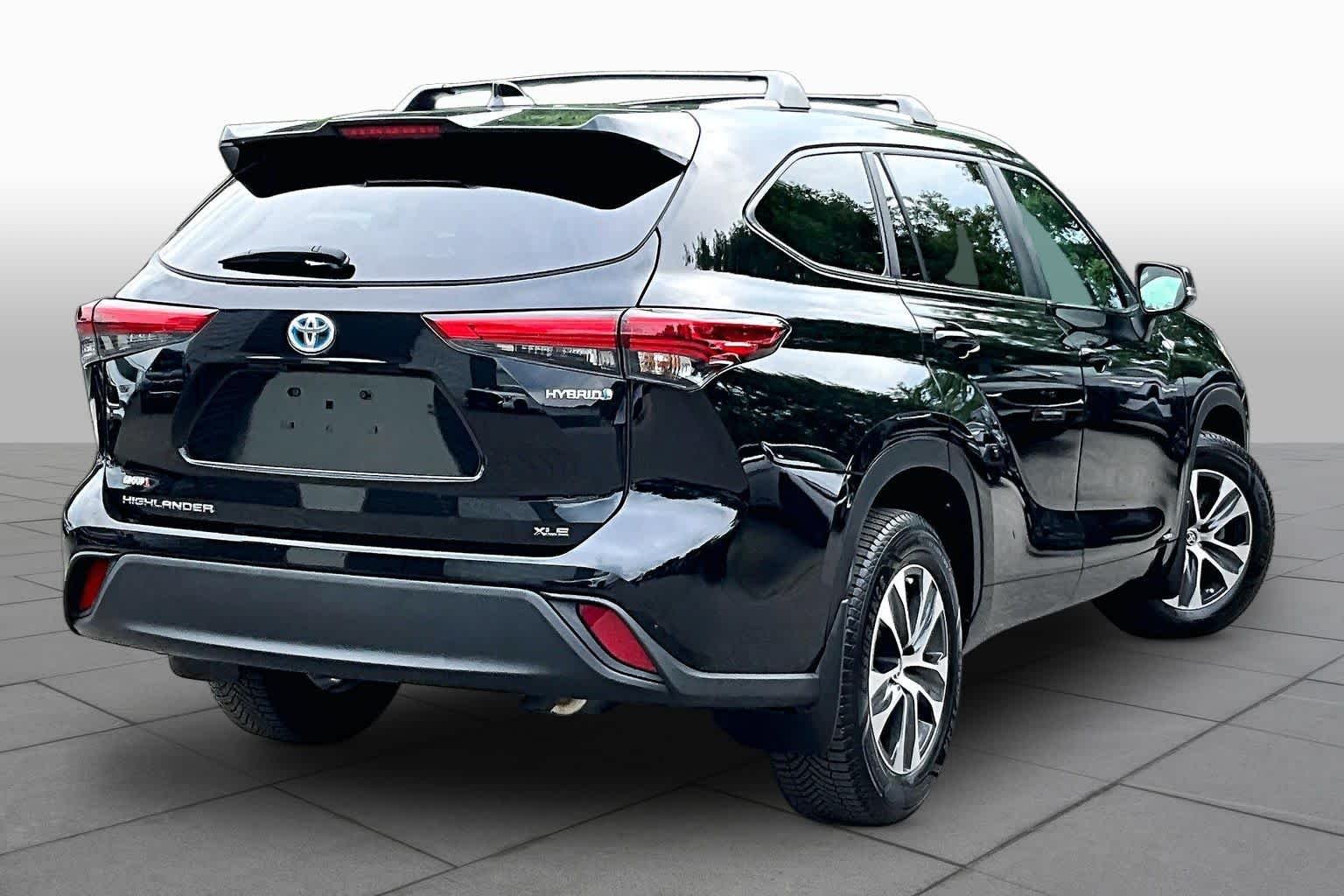 Used 2023 Midnight Black Metallic Toyota Hybrid XLE image 13