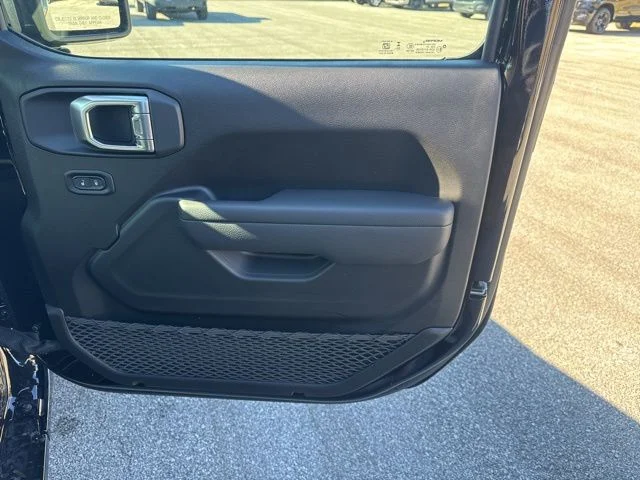 New 2026 Black Clear-Coat Exterior Paint Jeep Sport image 9