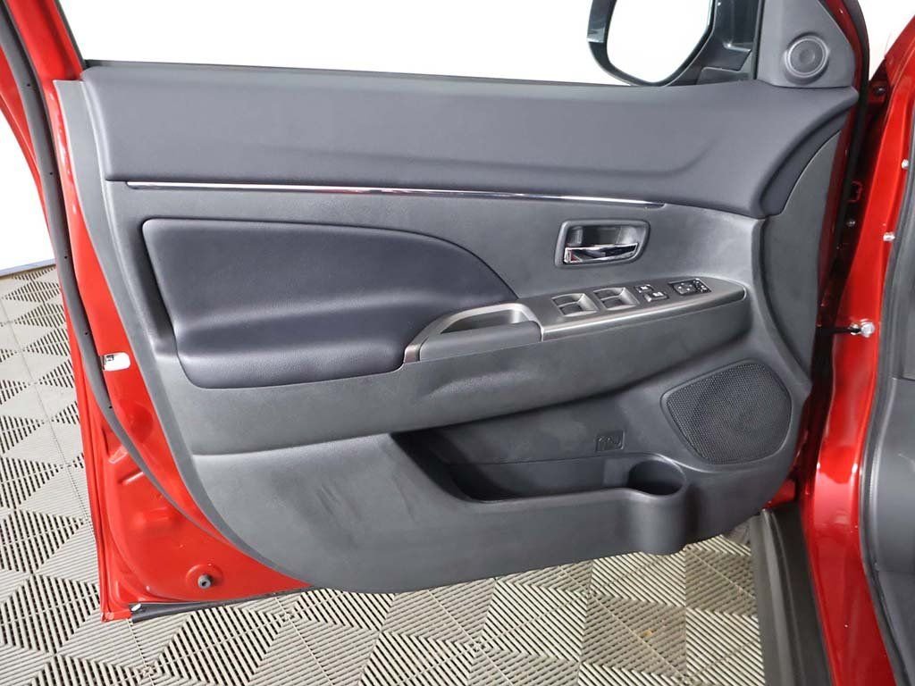 2025 Mitsubishi Outlander Sport SE - Photo 20